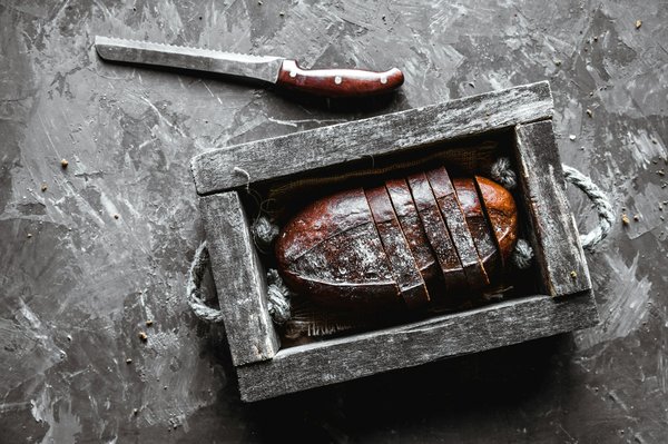 Quelle est la meilleure méthode pour faire du pain complet maison facile et rapide?